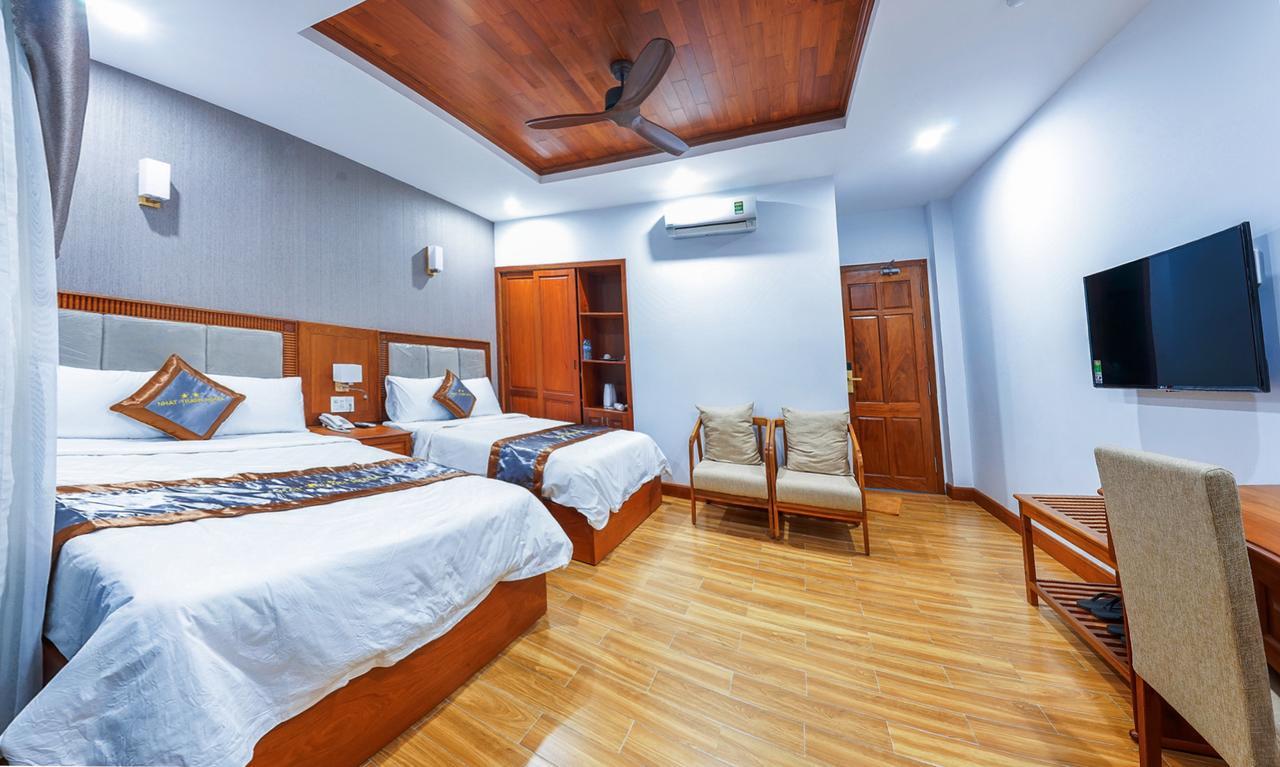 Hotel Nhat Thanh Quy Nhon Exteriör bild