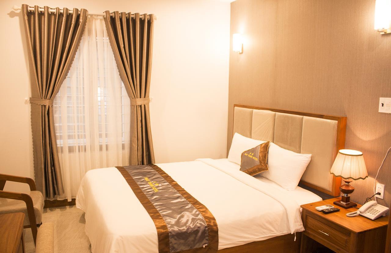 Hotel Nhat Thanh Quy Nhon Exteriör bild